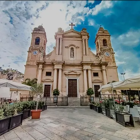 Casa Consiglio Ardicula * טראסיני