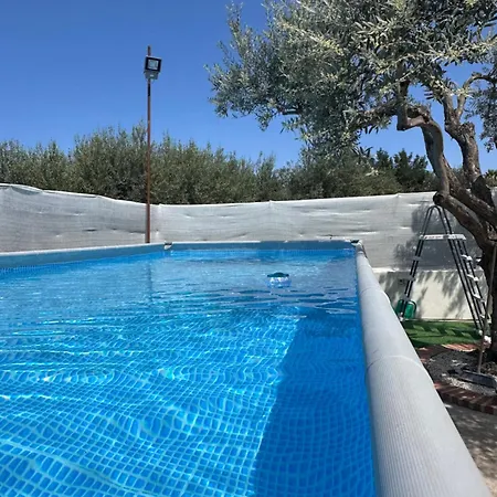 Casa Consiglio Ardicula * טראסיני